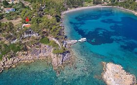 Kavos Villa